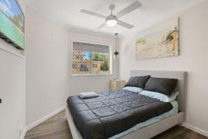 Et tv og/eller underholdning på Trade Winds Unit 5, 52 Edmund St, Kings Beach