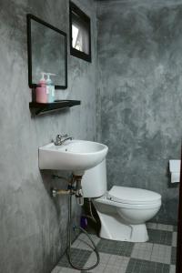 Koupelna v ubytování Khao Sok Green Mountain View