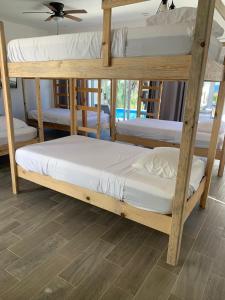 Postel nebo postele na pokoji v ubytování The Colony La Ventana + 4 fotografie