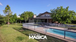 Quinta Jensen في سان رافاييل: فيلا مع مسبح ومنزل