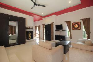 Μια τηλεόραση ή/και κέντρο ψυχαγωγίας στο Tri Datu Palace