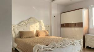 Giường trong phòng chung tại Katka Hotel River 2 Hai Phong