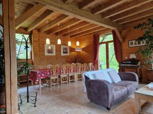 Et opholdsområde på Chalet Ysope Les Gets - by PAJ + 25 billeder