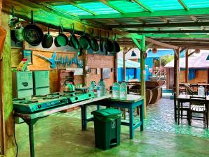 Un restaurant sau alt loc unde se poate mânca la Underwater Explorer