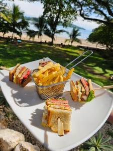 Đồ ăn tại/gần resort +67 ảnh