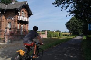 Jízda na kole v ubytování B&B Het Wouwe nebo okolí