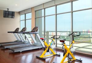 Centrul de fitness și/sau facilități de fitness de la Hotel Santika Premiere ICE - BSD City