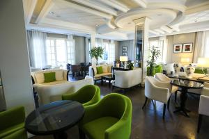 Istumisnurk majutusasutuses Hotel Monarch