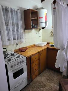 Nhà bếp/bếp nhỏ tại Los Haroldos