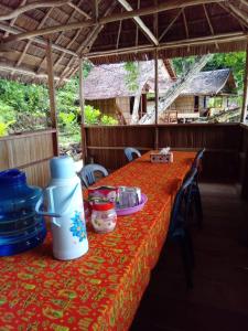 Εστιατόριο ή άλλο μέρος για φαγητό στο " Wobbegong Raja Ampat "