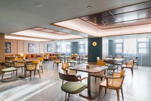 Khu vực ghế ngồi tại Orange Hotel Shenzhen Futian Convention and Exhibition Center +38 ảnh