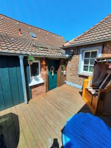 Το κτήριο όπου στεγάζεται  η παραθεριστική κατοικία