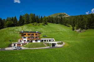 Fotografia z galérie ubytovania Apartments La Mana v destinácii Santa Cristina in Val Gardena