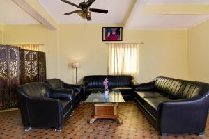 Χώρος καθιστικού στο Super Hotel O Birsa Athletics Stadium Formerly De Anmol Suites