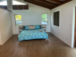 En eller flere senge i et værelse på The 19th Green + 26 billeder