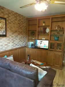 Μια τηλεόραση ή/και κέντρο ψυχαγωγίας στο les gites du verger