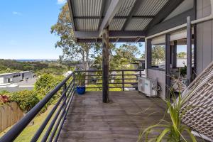 Μπαλκόνι ή βεράντα στο Ocean Peeks, delightful 1 bedroom studio