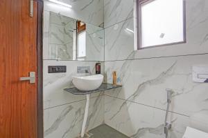 Koupelna v ubytování Utpala House By Lifestyle Stays + 71 fotografií