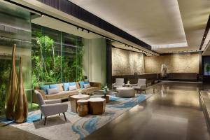 Posezení v ubytování DoubleTree by Hilton Bangkok Ploenchit