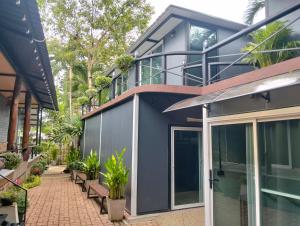 Budova, kde se hostel nachází