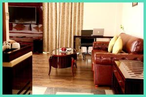 Khu vực ghế ngồi tại New Rock Beach Hotel Anandi Palace - Near Sea Beach , Shree Jagarnath Temple , Best Hotel , Fully Air Conditioning Hotel