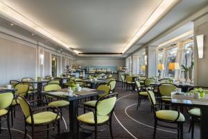 Restaurace v ubytování Garner Hotel Hamburg - Wandsbek Marktplatz by IHG