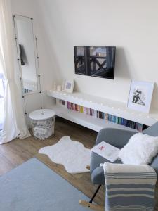 Knihovna v apartmánu