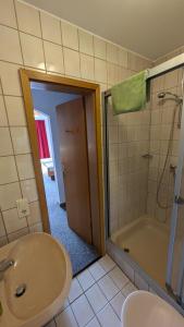 O baie la Gasthof Postgarten +2 fotografii