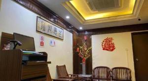 Μια τηλεόραση ή/και κέντρο ψυχαγωγίας στο Darlene Hotel +76 φωτογραφίες