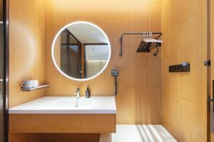 Koupelna v ubytování JI Hotel Hangzhou Linping Economic Development Zone Xingqi Road + 22 fotografií