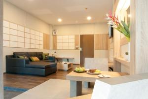 พื้นที่นั่งเล่นของ The Zenith Residence Hotel