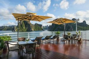 Naturlandskabet i nærheden af båden