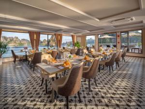 Mad på båden eller i nærheden