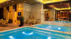 Πισίνα στο ή κοντά στο Yihe Grand Hotel