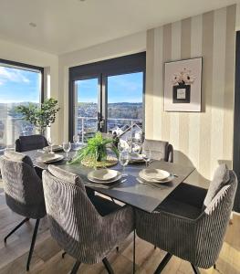 Φωτογραφία από το άλμπουμ του Moderne 3-Zimmer-Wohnung mit Panoramablick σε Bad Berleburg