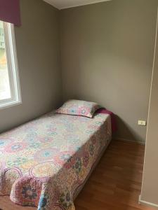 Ένα ή περισσότερα κρεβάτια σε δωμάτιο στο Samka alojamiento