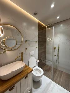 Phòng tắm tại Stylish Penthouse Beach Front +10 ảnh