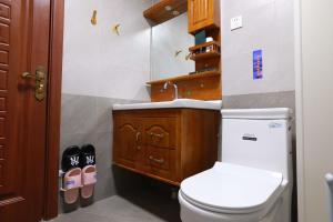 Un baño de Xuexiang zhanglicheng homestay 51 fotos más