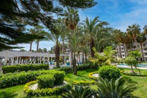 a view of the gardens at the resort at Utopia Resort & Residence in Avsallar +56 photos