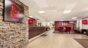 Лобби или стойка регистрации в Red Roof Inn Winchester - Lexington East