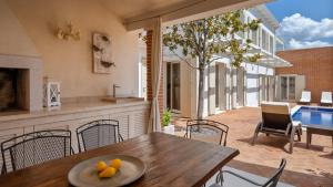 Fotografie z fotogalerie ubytování Villa Rafaelle with 3 bedrooms and pool in Porec v destinaci Vabriga