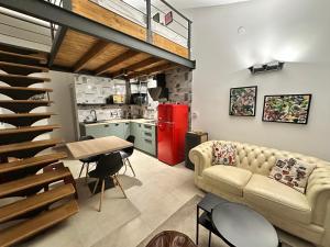 Кухня или мини-кухня в Apartments Urban
