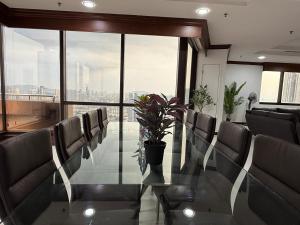 Et opholdsområde på Grand Service Apartment @ Times Square + 106 billeder