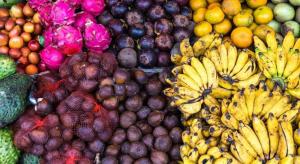 a pile of fruits and vegetables on a table at Hotel O Rudang Rudang Sibayak in Berastagi +48 photos