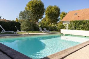 Swimmingpoolen hos eller tæt på VILLA JOSEPHINE with swimmingpool in Arès