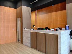 O bucătărie sau chicinetă la H1 Hotel