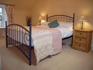 Fotografie z fotogalerie ubytování 2 Bed in Birnam CA266 v destinaci Birnam