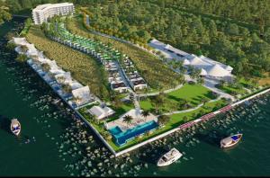 MNResort في كوه كونغ: منظر جوي لمنتجع مع قوارب في الماء