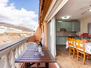 Η κουζίνα ή μικρή κουζίνα στο Live Candelaria Atlantic Home +17 φωτογραφίες