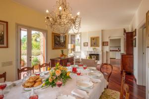 Mad i villaen eller i nærheden